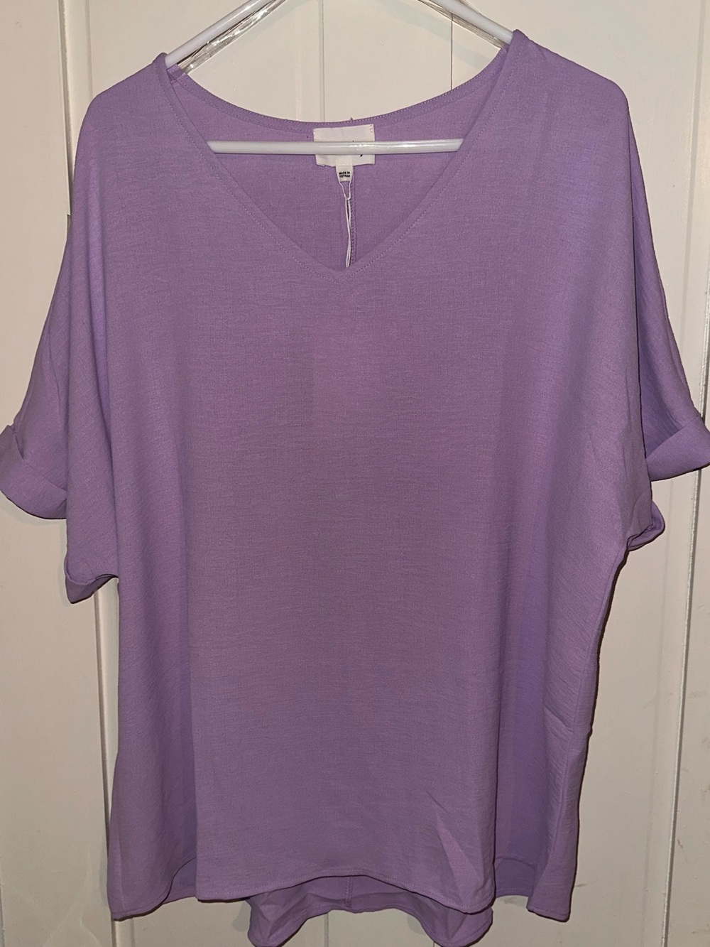 Andrée by Unit Purple Lavender V-Neck Women’s Top, Lightweight Short Sleeve - Lg